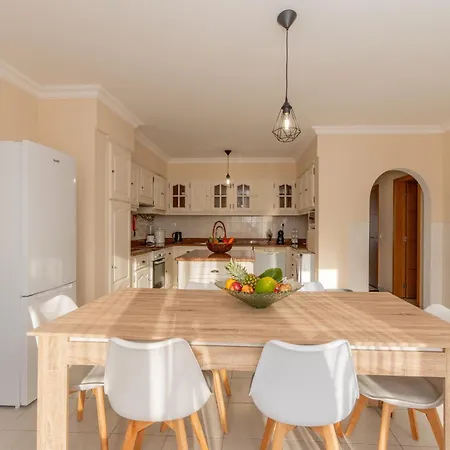 Ls House-a Passos Do Mar ヴィラ ア・ドス・クニャードス