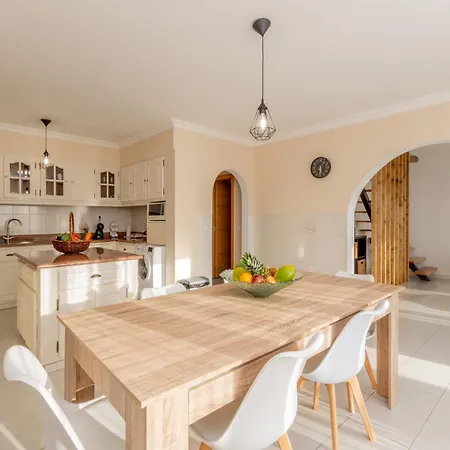 ヴィラ Ls House-a Passos Do Mar *