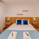 Ls House