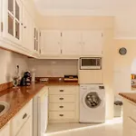 Villa Ls House