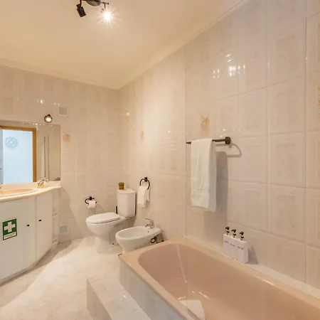 Вилла Ls House-a Passos Do Mar А-душ-Куньядуш